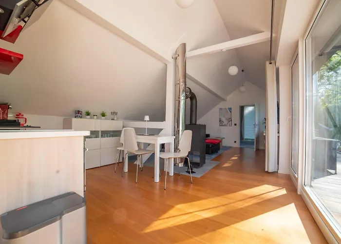 Modernes Gartenatelier Am Muehlenfliess * סטורקאו