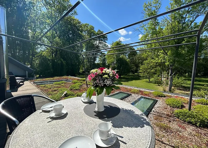 Modernes Gartenatelier Am Muehlenfliess * סטורקאו